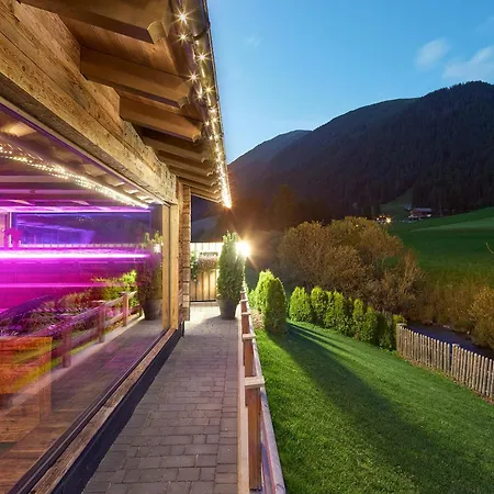 Hotel Vitalpina Magdalenahof 4*